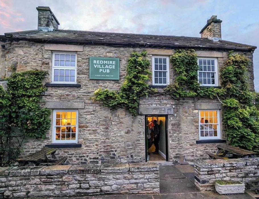 Redmire Village Pub Экстерьер фото